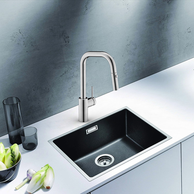High Quality One Handle Kitchen Faucet 304 Stainless Steel Brushed Mixer Faucet with Pull Down Sprayer